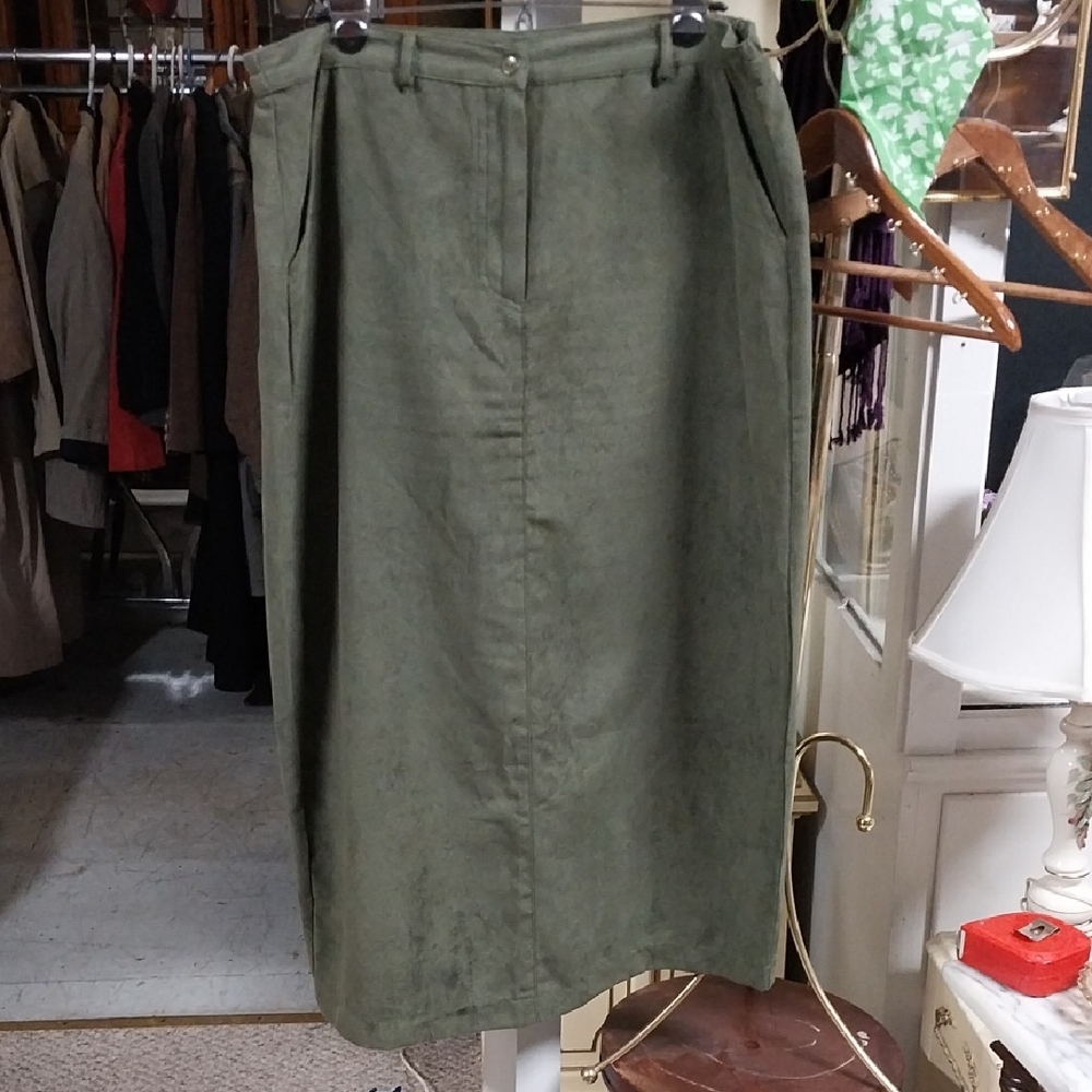 The Design Loft Olive Green Women's Skirt